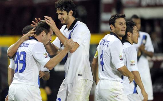 Inter celebrating