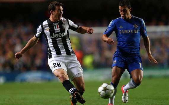 Lichtsteiner & Hazard - Chelsea-Juventus - Champions League