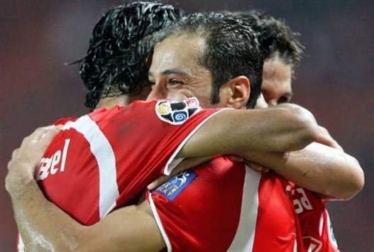 Four-Goal Latif Punishes India