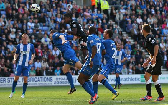 EPL: Hugo Rodallega, Wigan Athletic v Fulham