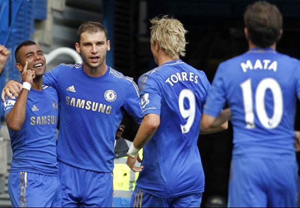 Di Matteo 'optimistic' Ashley Cole will sign new Chelsea contract