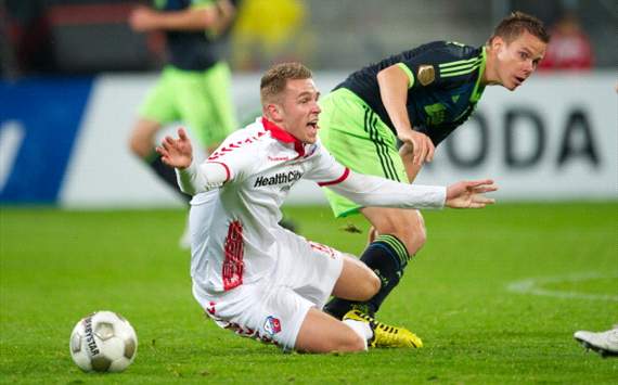 LIVE! + Opstellingen FC Utrecht - Ajax