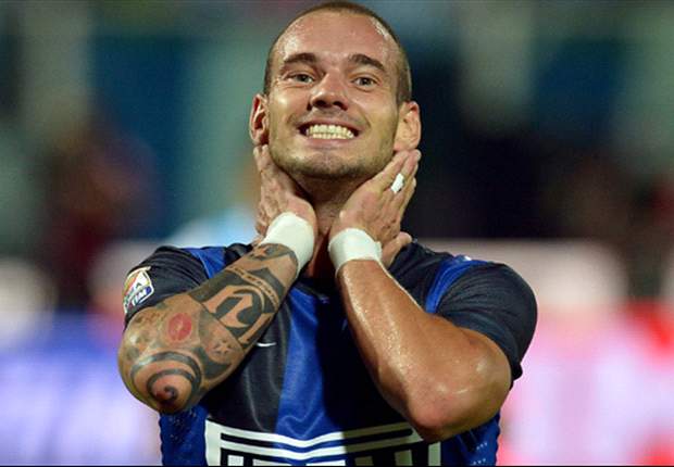 Should Wesley Sneijder sign for Galatasaray?