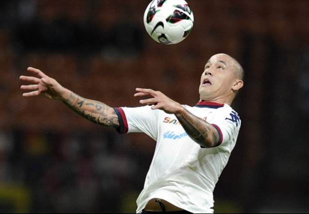 Lasciare Cagliari non è nella lista di cose da fare per Nainggolan: "Non bado alle voci, resto qui"