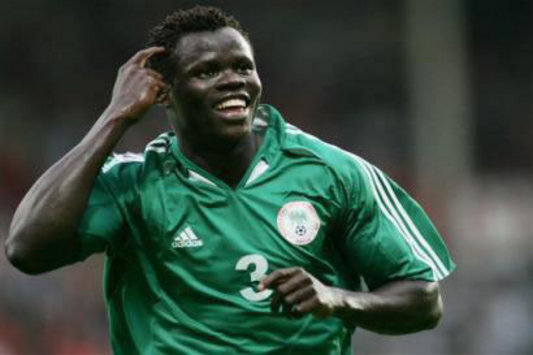 Taye Taiwo - Olympique Marseille