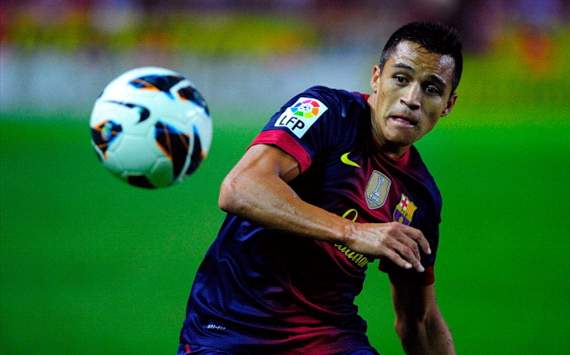 TEAM NEWS: Alexis and Pedro partner Messi in attack for Barcelona against Benfica