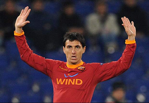 Roma, Burdisso a caccia di risposte: "Dobbiamo analizzare i nostri errori". Goicoechea prova a trovarne una per il goal di Candreva: "La palla deviava troppo e mi ha ingannato..."