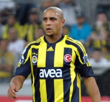Turkey: Roberto Carlos (Fenerbahce) (tff.org)