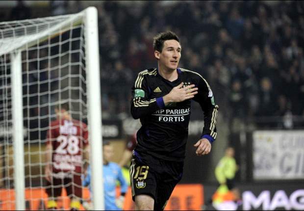 Club form helps Kljestan earn U.S. recall