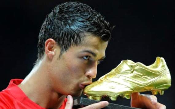 Le PSG passe à l’attaque pour CR7 Le PSG passe à l’attaque pour CR7 thumbnail