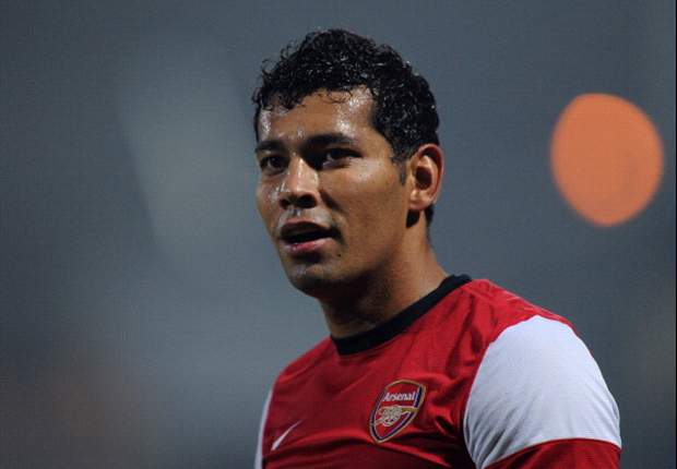 Arsenal ready to sell Andre Santos in January window