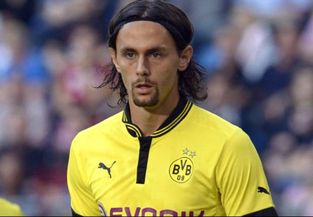 Dortmund's Subotic out for up to six weeks with hamstring tear