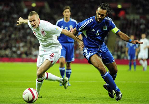 Rooney has all the attributes to be a good captain, says Cleverley