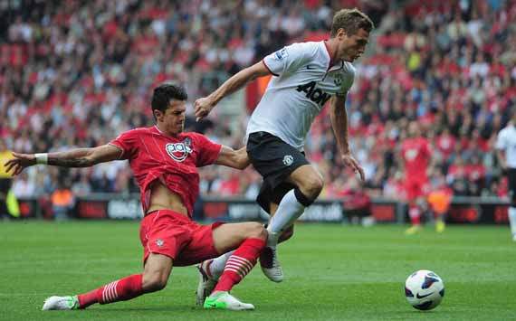 Sir Alex Ferguson remains coy on Vidic starting role in derby