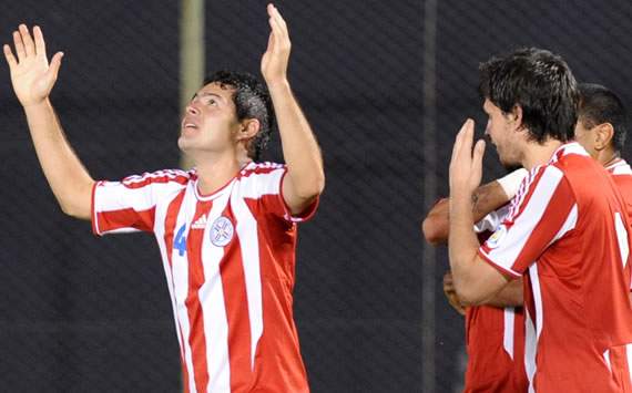 El festejo de Pablo Aguilar - Paraguay vs Peru