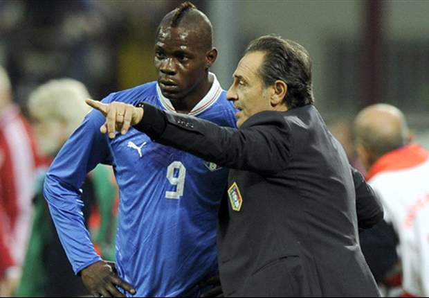 Prandelli sta al passo coi tempi: "Ora è tutto diverso, la Nazionale fa fare esperienza ai giovani. Codice etico? Nessuno si è mai lamentato..."