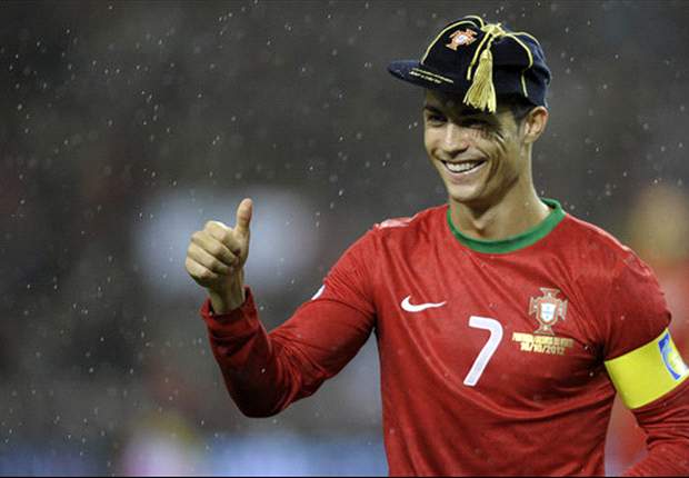 Ronaldo honoured by Uefa after winning 100th Portugal cap