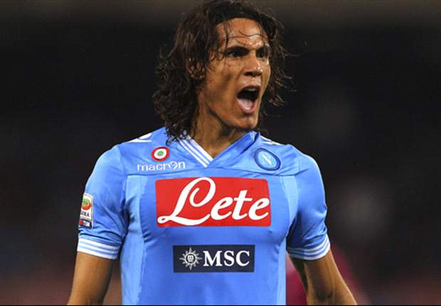 Senza goal e squalificato in campionato, Cavani guida il Napoli in Europa: il Matador sarà titolare con l'Aik