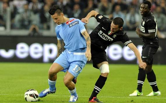 Leonardo Bonucci against Marek Hamsik - Juventus-Napoli