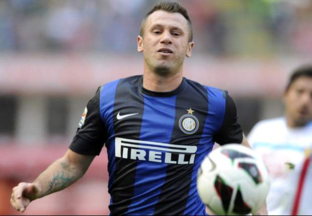 Editoriale - La guerra dialettica con gli juventini può avere un prezzo salatissimo: Cassano vede allontanarsi il treno-Mondiale
