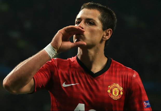 Sir Alex Ferguson: Not playing at the Olympics helped Chicharito