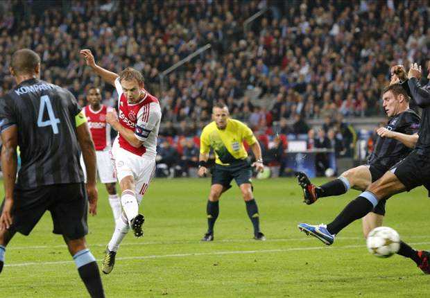 Manchester City defender Richards blasts Mancini's 3-5-2 system after Ajax defeat