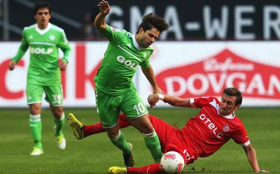 Germany, Bundesliga, Fortuna Dusseldorf vs. VfL Wolfsburg, Adam Bodzek; Diego