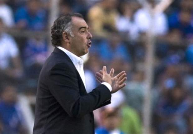 Memo Vázquez cumple 100 partidos como DT en Liga MX
