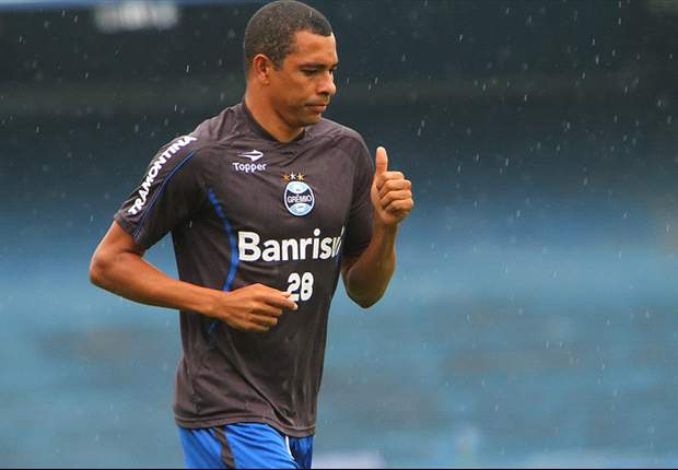 Gilberto Silva será reforço do Atlético-MG para 2013, diz Luxemburgo