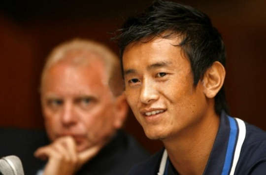 Bhaichung Bhutia And Bob Houghton 