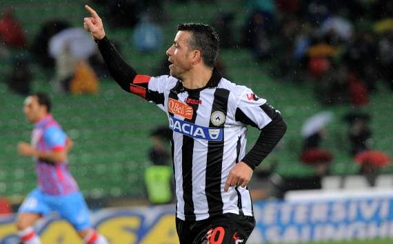 Di Natale apologises after making 'instinctive gesture' at supporters