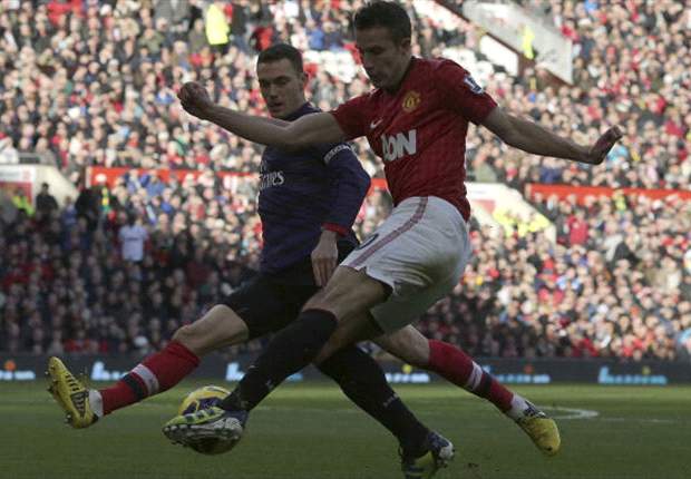 Premier League Team of the Week: Van Persie one of four Manchester United players to star after Arsenal victory