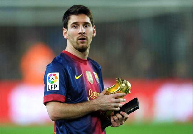 Messi suffers scare in Barcelona's best-ever start as Mourinho makes it 100 wins for Real Madrid