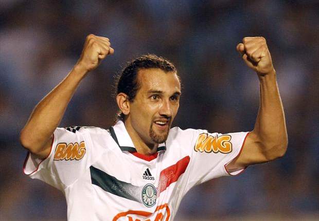 Gremio land Palmeiras' Barcos in five-player exchange deal