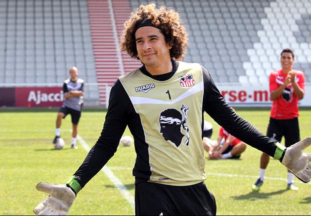 Guillermo Ochoa would like to play in the Champions League