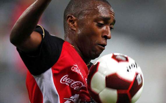 Atlas rescinde el contrato del ecuatoriano Luis Bolaños