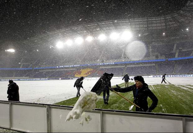 New York Red Bulls - D.C. United playoff match postponed due to snowy conditions
