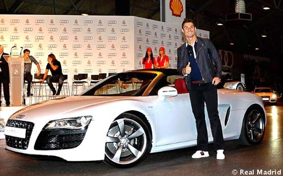 Cristiano Ronaldo Atlet Paling Seksi 2012 Versi Majalah People