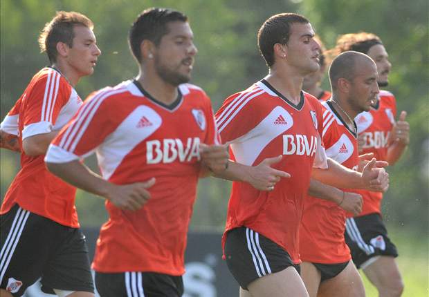 Almeyda volvió a parar el mismo equipo