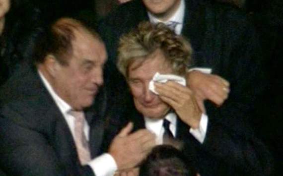 Rod Stewart llora por triunfo del Celtic