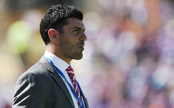 Heart coach John Aloisi lays down Western Sydney Wanderers challenge