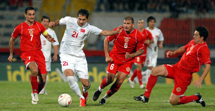 Euro 2008: Malta - Turkey, Halil Altıntop (tff.org)