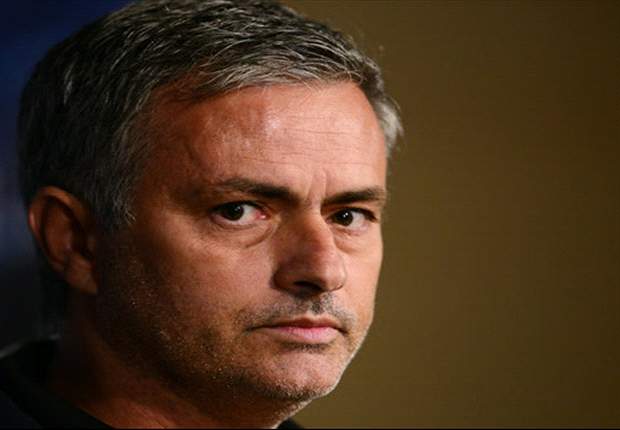 Mourinho refuses to blame officials after Manchester City draw