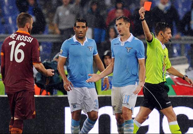 De Rossi handed three-match Roma suspension for slap