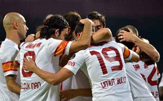 Manchester United fans urged to show caution ahead of arrival in Istanbul