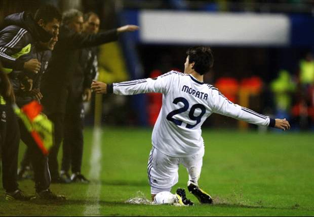 Mourinho saved by cantera as Real Madrid keep pace with Barcelona