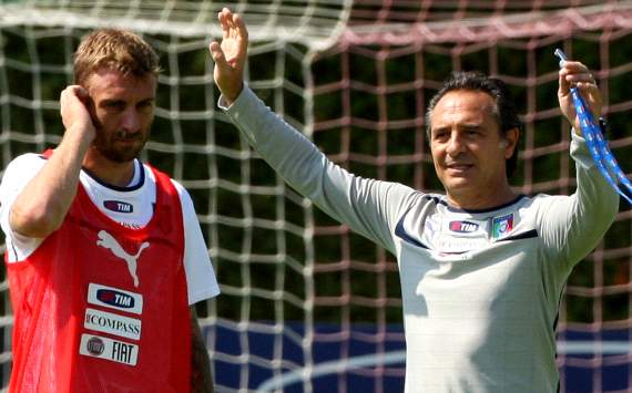 ITA - Prandelli : "Cette punition servira à De Rossi "