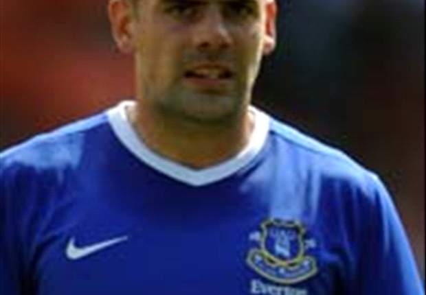 Everton appeal Gibson's red card in West Ham clash