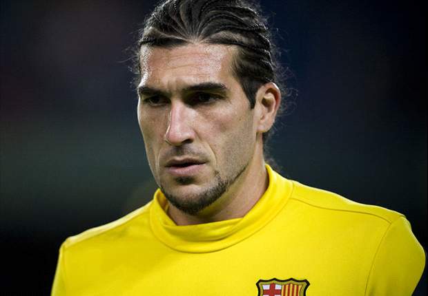 Pinto extends Barcelona contract until 2014