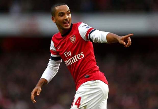 Walcott out of Arsenal's Champions League clash against Montpellier with shoulder injury